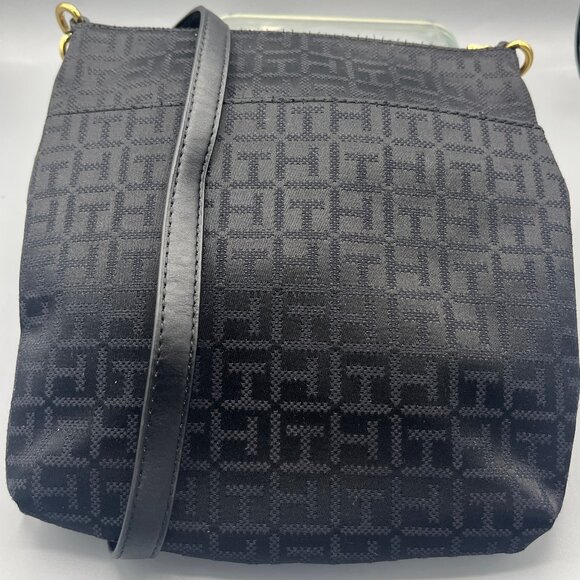 TOMMY HILFIGER  WOMEN'S BLACK SIGNATURE CANVAS CROSSBODY/SHOULDER WITH GOLD TONE - Picture 2 of 8